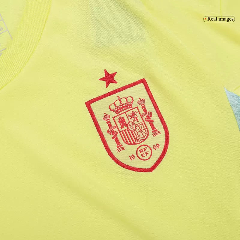 Dziecięcy zestaw wyjazdowy reprezentacji Spain na EURO 2024/25 (koszulka + spodenki) Pro Koszulki Pilkar Skie